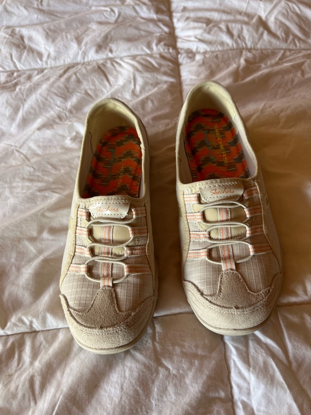 Skechers Women's Cream-Beige Slip-On Elastic Lace Sneakers